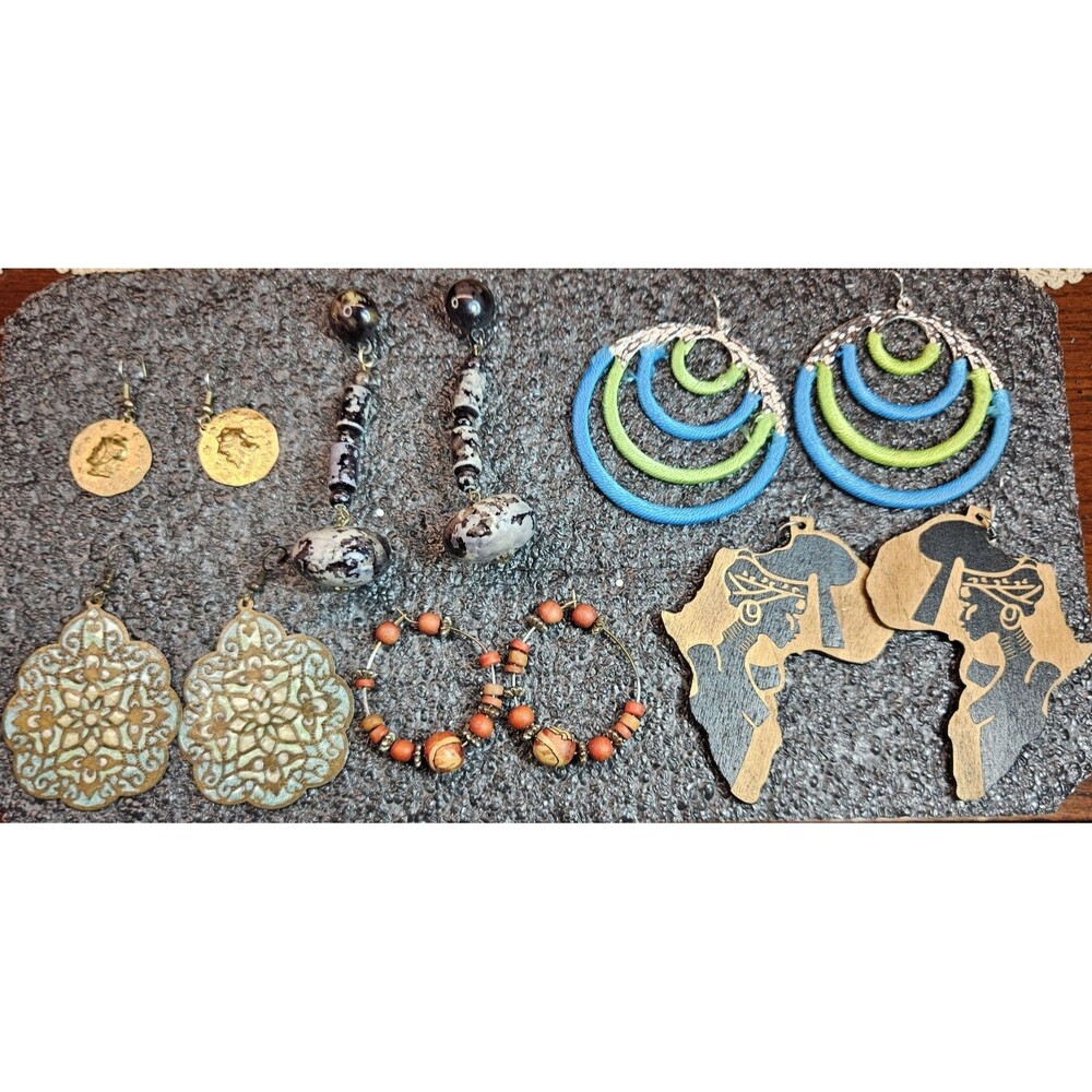 Set of 6 Tribal Cultural Style Fashion Earrings (read)